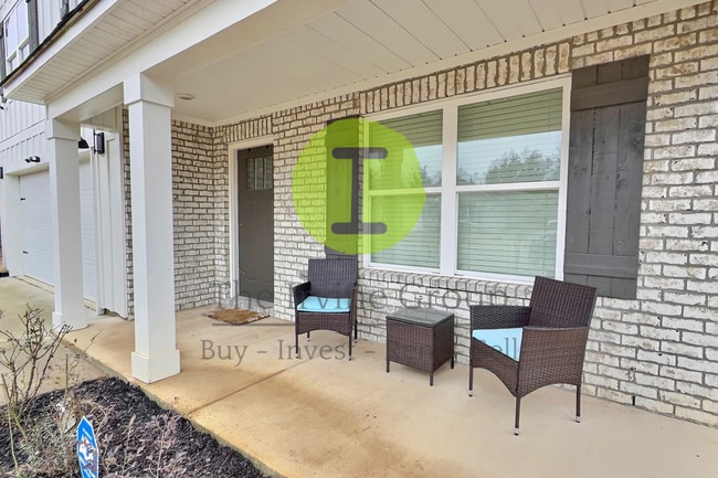 Building Photo - Stunning 5 Bed, 3 Bath Home Built in 2023. Close to Maxwell!