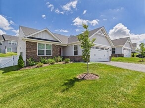 Building Photo - Functional Floorplan, Modern Comfort – Wel...