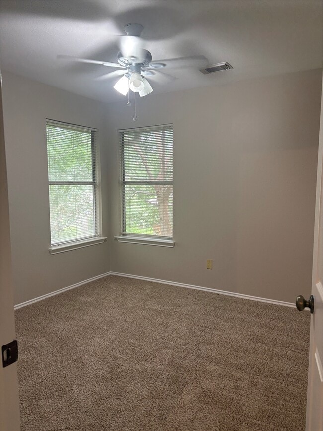 Building Photo - 16835 Goodfield Ct