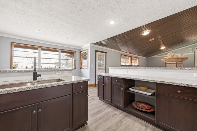 Building Photo - 403 Wrangler Rd