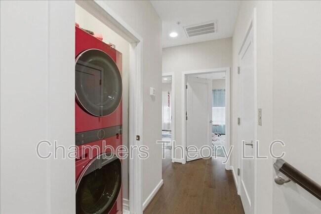 Building Photo - 42392 Soave Dr