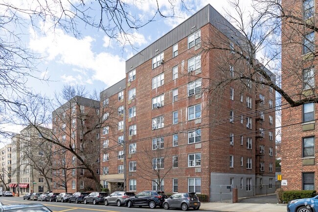 Building Photo - 4295 Webster Ave