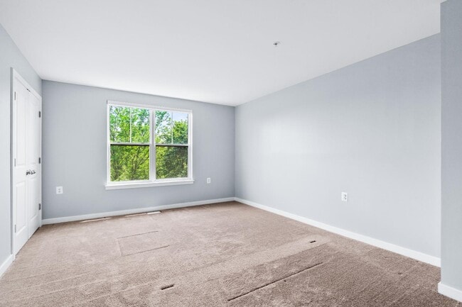 Building Photo - 1424 Trafalgar Ln