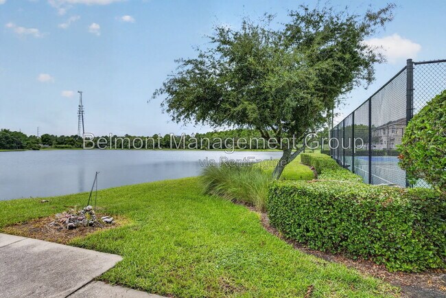 Building Photo - 10709 Savannah Landing Cir