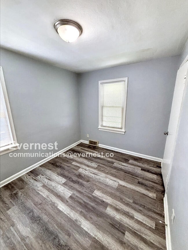 Building Photo - 6149 Jackson Ave