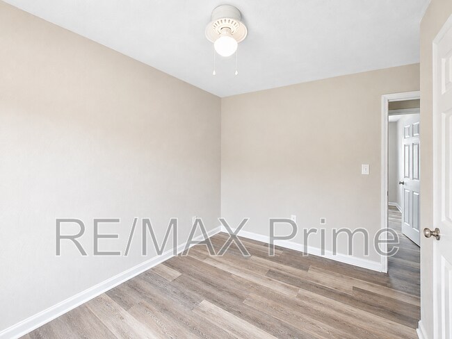 Building Photo - 4021 Sloop Trail