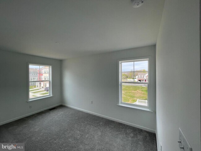 Building Photo - 106 Ratification Ct
