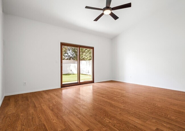 Building Photo - 1110 N Gull Haven Ct
