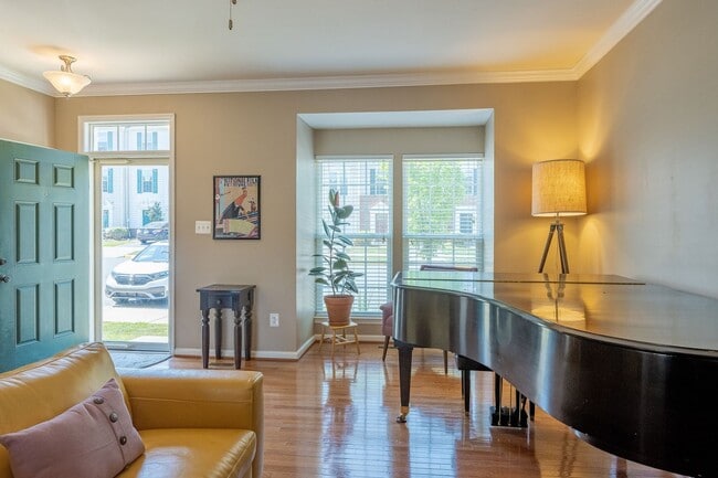 Building Photo - 1992 Asheville Dr