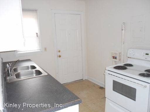 Building Photo - 2500 Rachel St