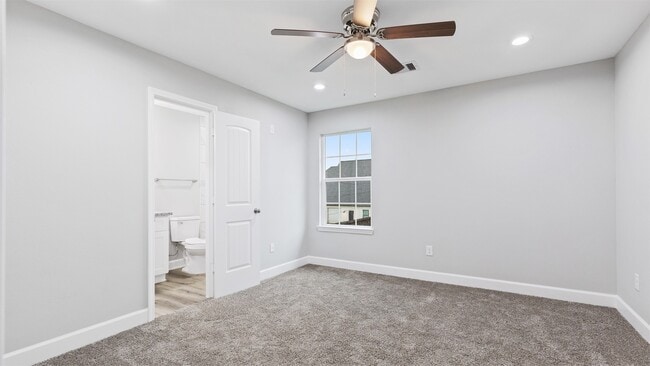 Building Photo - 6421 Osprey Dr