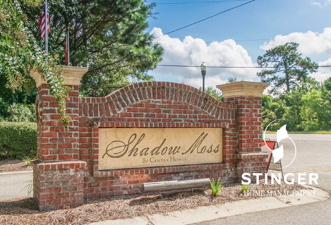 Building Photo - 71 Saluda Way