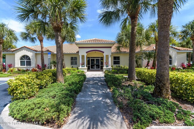 Building Photo - 8961 Lake Dr