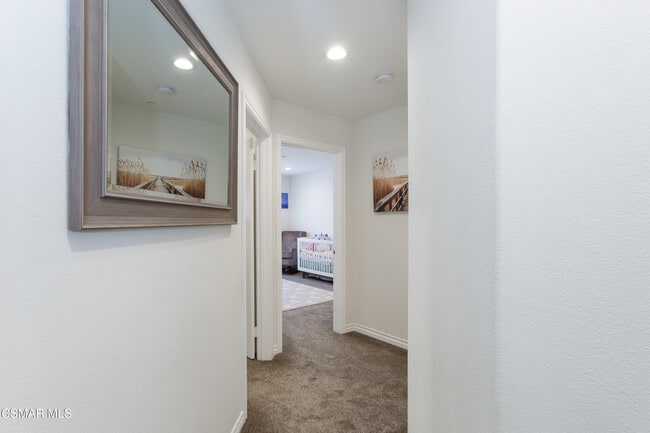 Building Photo - 327 Newbury Vista Ln