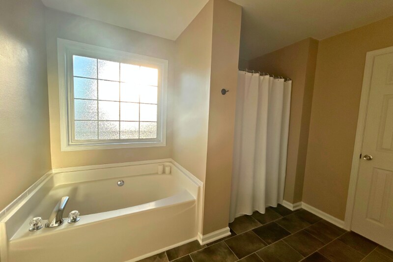 Building Photo - 3378 Poplar Hill