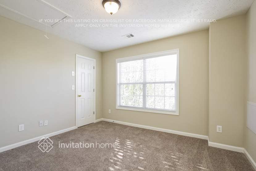 Building Photo - 755 Clairidge Ln SW