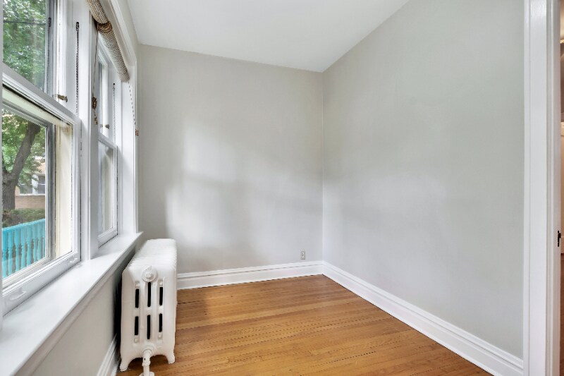 Building Photo - 5658 N Campbell Ave