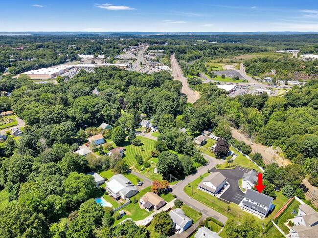 Building Photo - 33 West End Ave