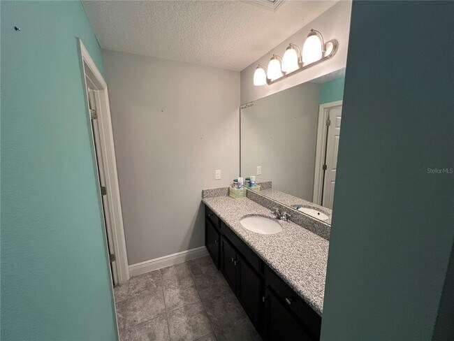 Building Photo - 5240 Landmark Dr