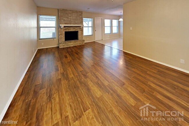 Building Photo - 6801 Castile De Oro