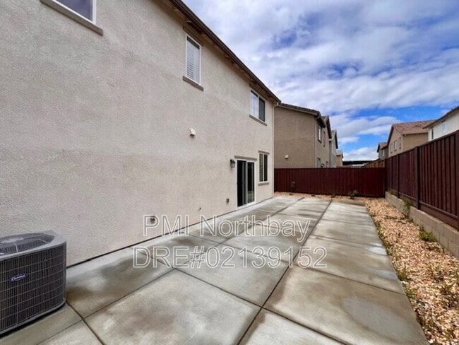 Building Photo - 1476 Descanso Ln