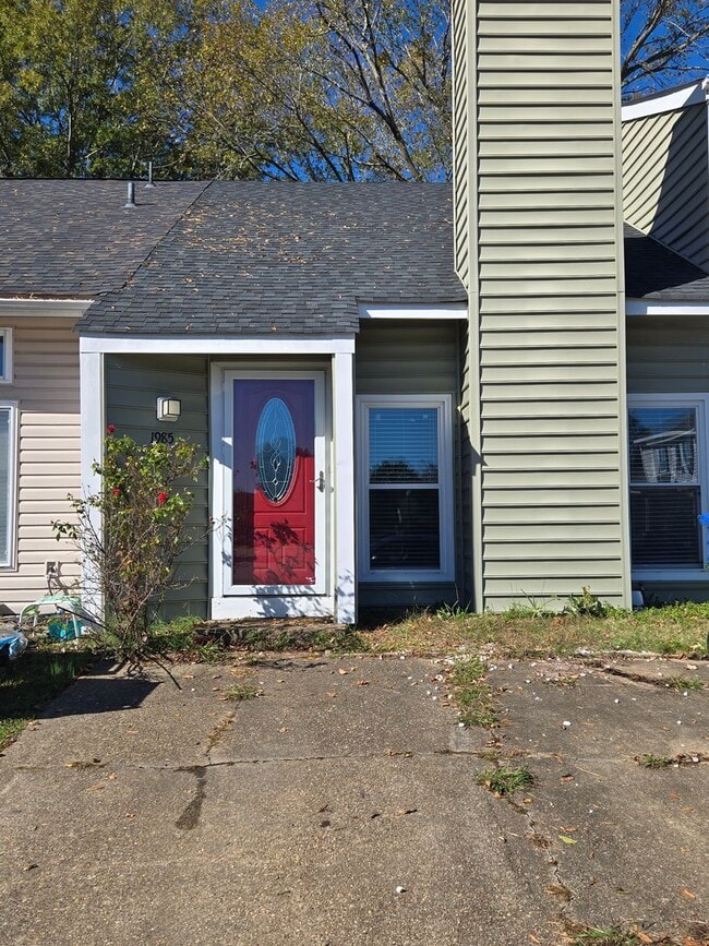Primary Photo - Charming 2 Bedroom in Virginia Beach