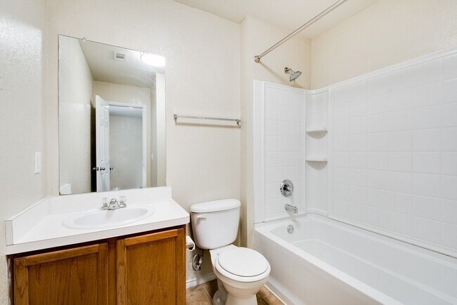 Building Photo - 4112 Macy Ln