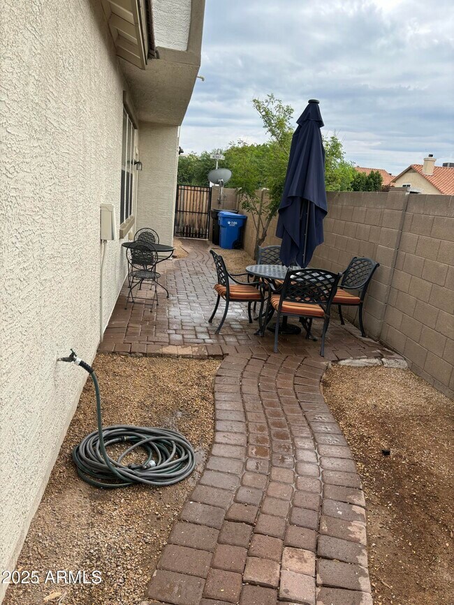 Building Photo - 3708 E Kerry Ln