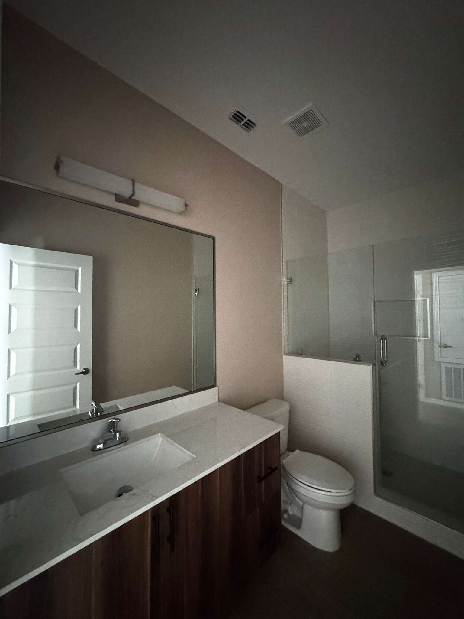 Building Photo - 3121 W Driftwood St