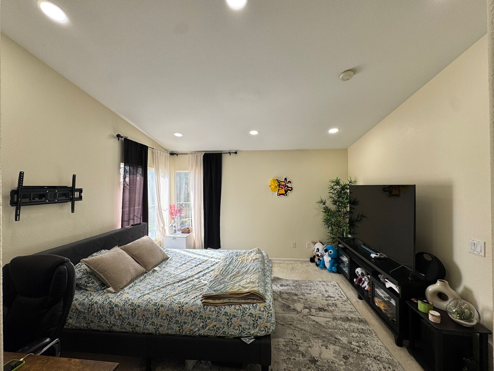 Master Bedroom - 9510 Compass Point Dr S