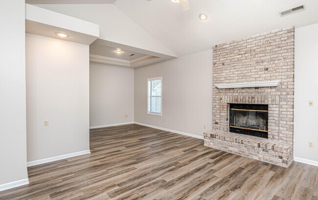 Building Photo - 1416 Whitburn Dr