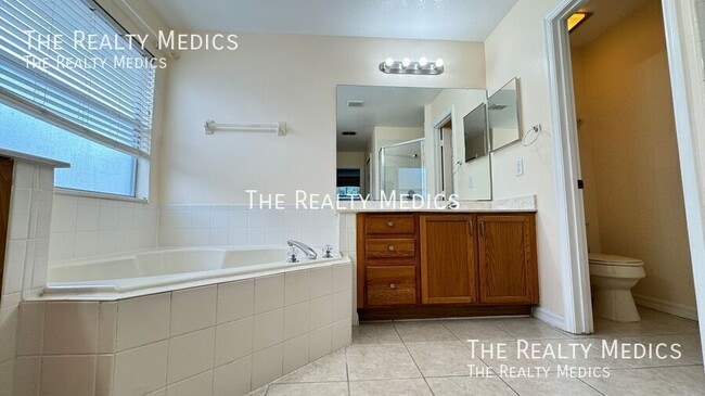 Building Photo - 13628 Tetherline Trail