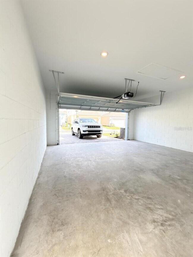 Building Photo - 2509 Spring Tune Aly