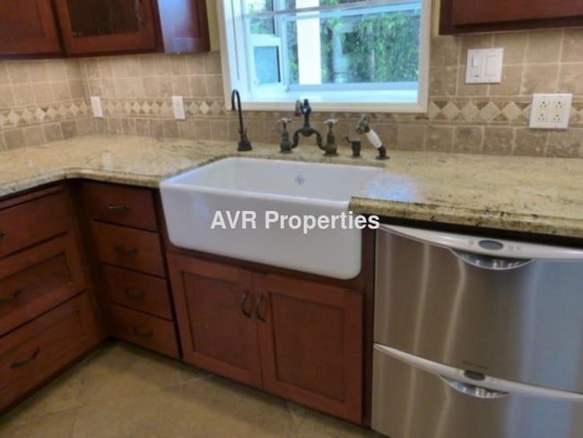 Building Photo - Gorgeously upgraded home in Livermore near...