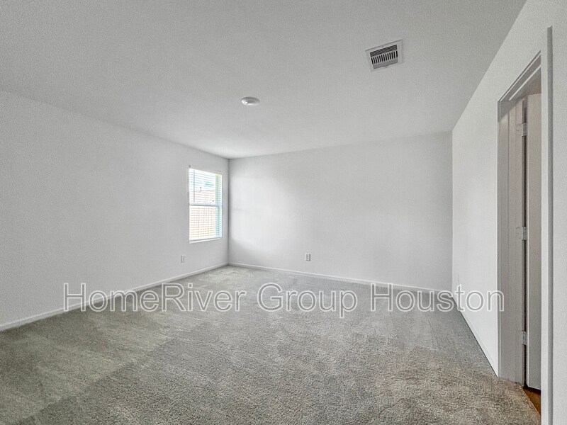 Building Photo - 6022 Standpiper Lp