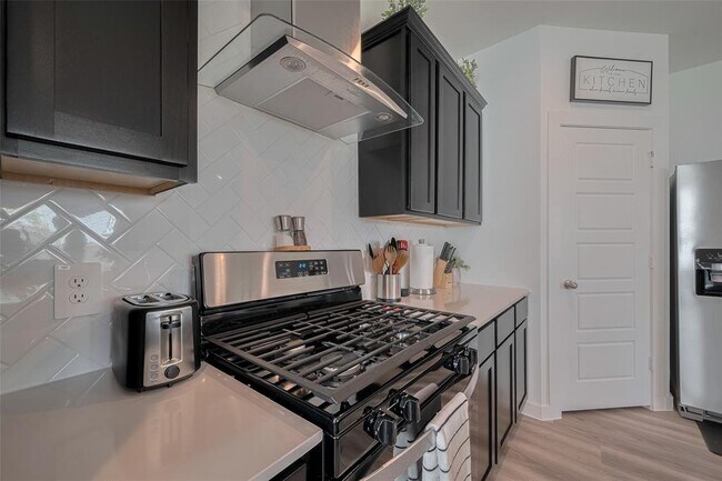 Building Photo - 3113 Crown Gate Dr