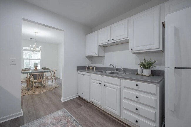 Building Photo - Available now. Great 2 BR/2 BA PARTIALLY FURNISHED Home in Meridian Place!