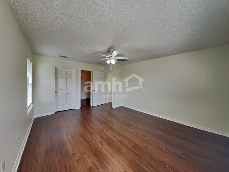 Building Photo - 7319 Bunker Ct
