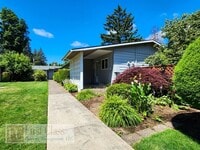 Building Photo - 1117 NE 181st Ave
