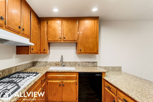 Building Photo - 16651 Tunstall Ln