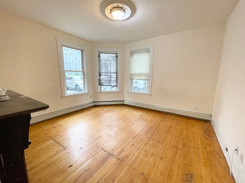 Building Photo - 1 Folsom Ave