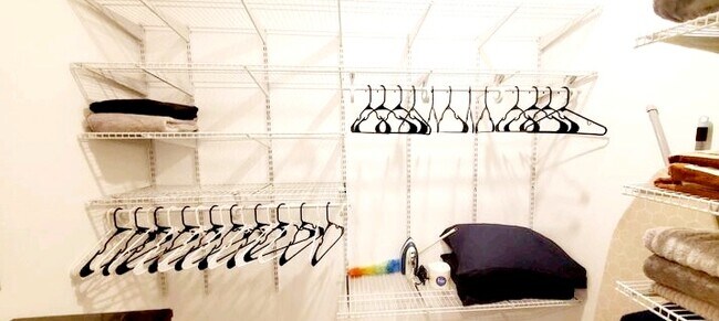 Building Photo - 474 S Calle Encilia