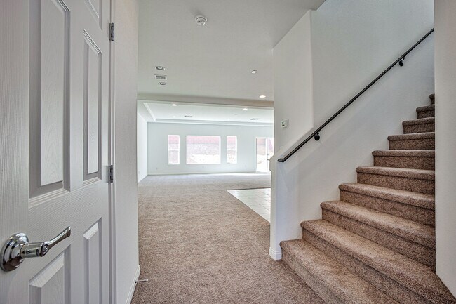 Building Photo - 7771 Bright Ldg St