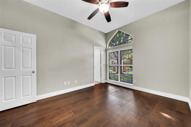 Building Photo - 2413 London Dr