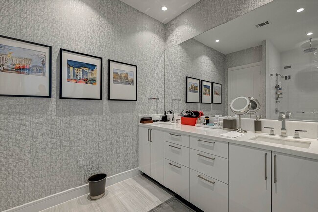 Building Photo - 4521 San Felipe St