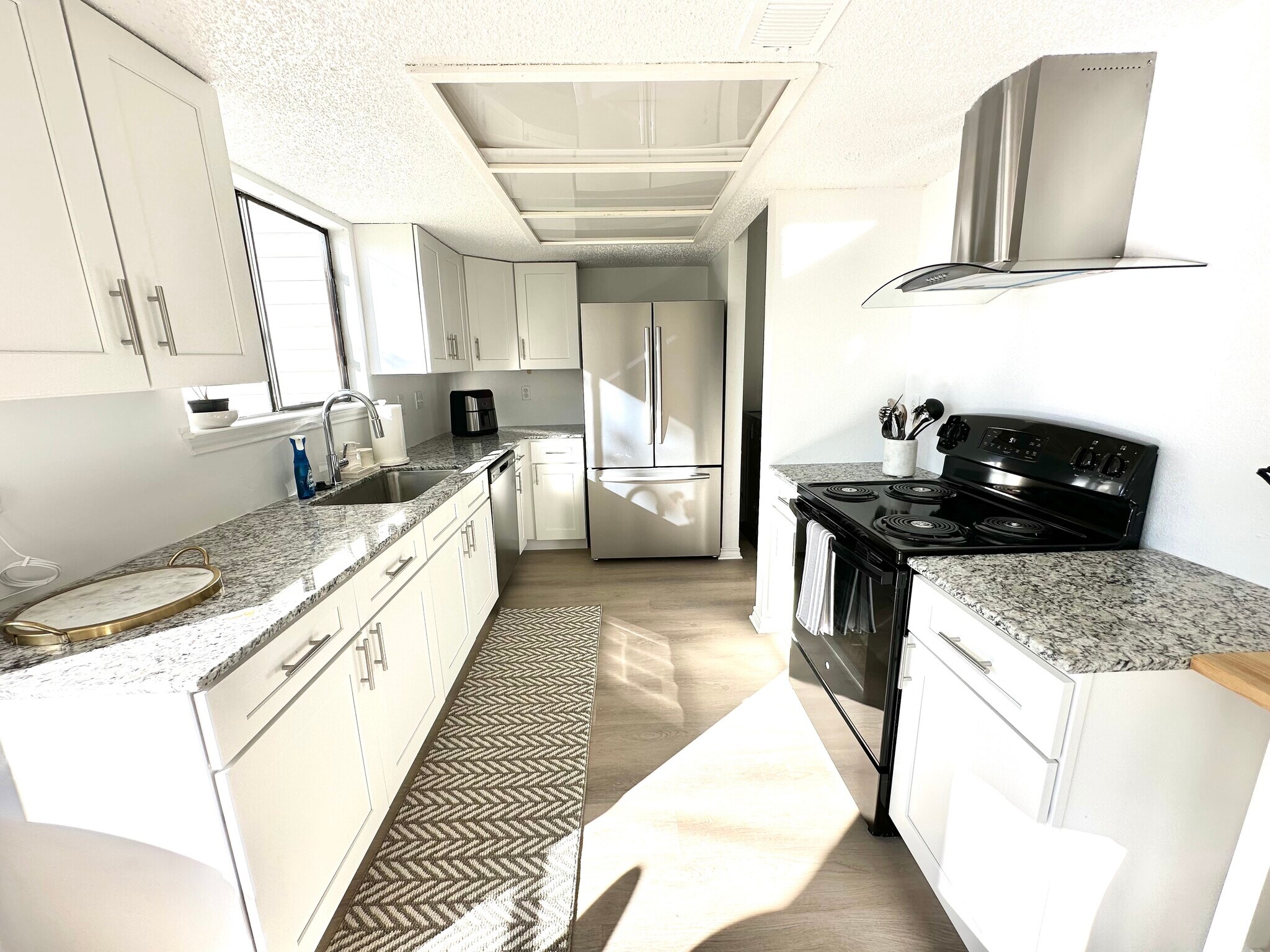 Building Photo - 2623 Gwendolyn Ln