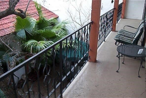 Building Photo - 9703 Briar Forest Dr