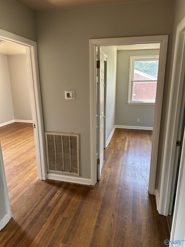 Building Photo - 2113 Norris Rd NW