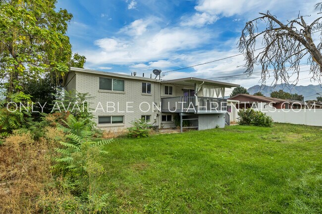 Building Photo - 336 E 6930 S