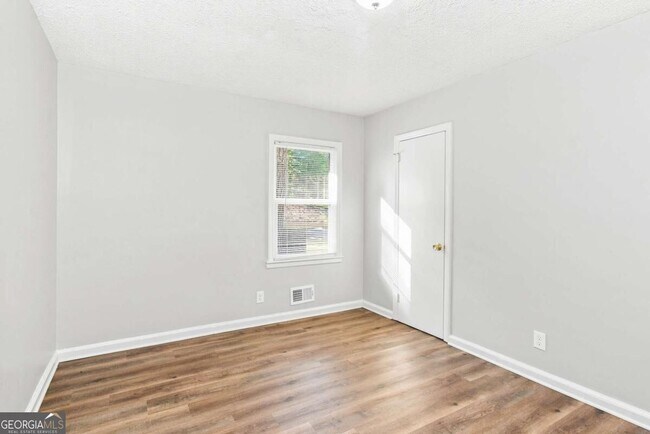 Building Photo - 1598 San Gabriel Ave